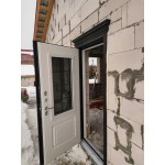 Входная дверь с терморазрывом со стеклом в дом Термо Аляска 3К 