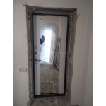 Входная дверь ART графит с Зеркалом Максимум - Сандал белый