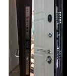 Входные двери в квартиру Гера-2 венге | Смальта 08 белая эмаль патина серебро
